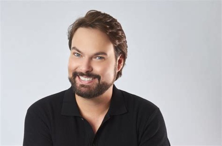 George Harris biografía, edad, altura, esposo, net worth, familia