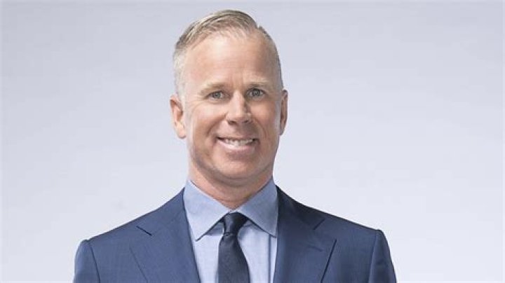 Gerry Dee (Comedian) - Age, Birthday, Bio, Facts, Family, Net Worth, Height & More