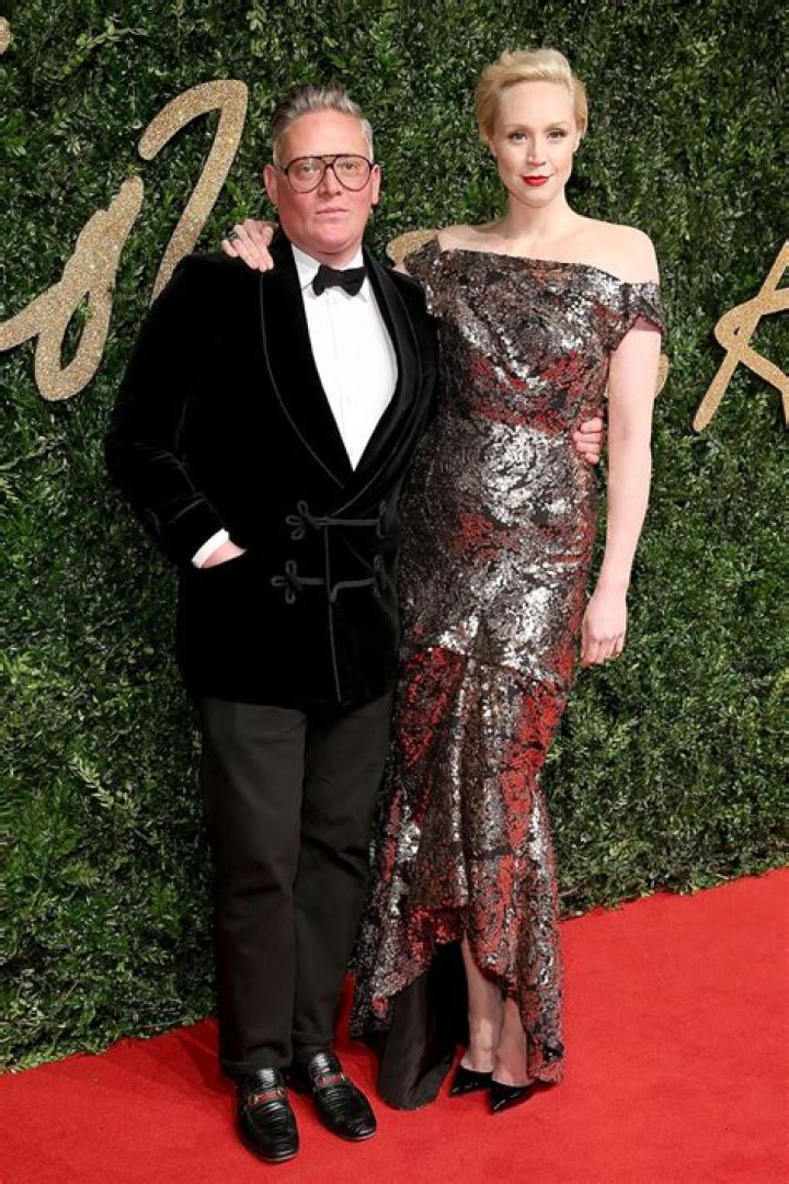 Giles Deacon (Fashion Designer) - Age, Birthday, Bio, Facts, Family, Net Worth, Height & More