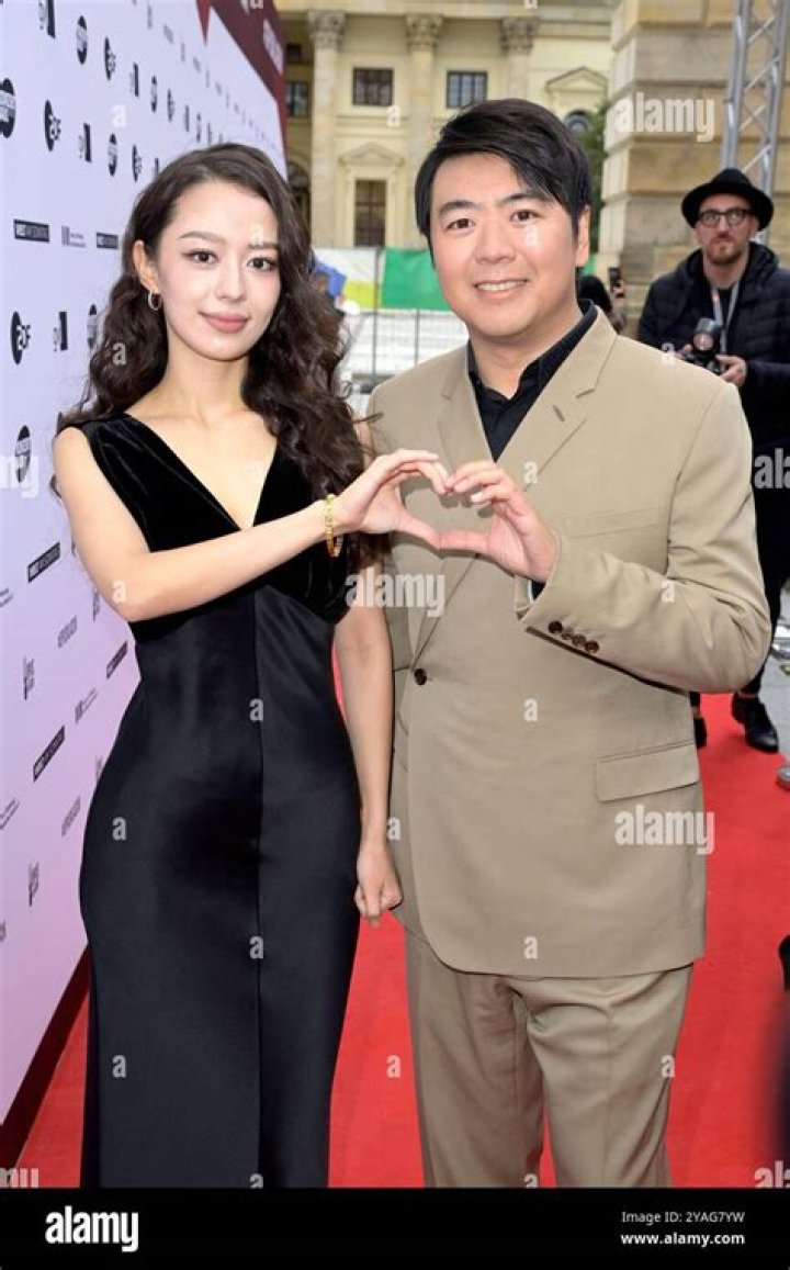 Gina Alice Redlinger biografía, edad, altura, esposa, net worth, familia