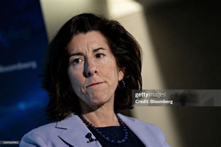 Gina Raimondo Height, Weight, Net Worth, Age, Birthday, Wikipedia, Who, Instagram, Biography