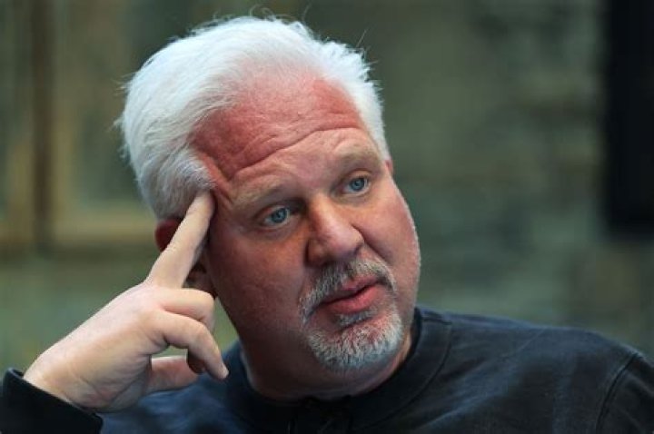 Glenn Beck Biography, Age, Height, Wife, Net Worth, Family