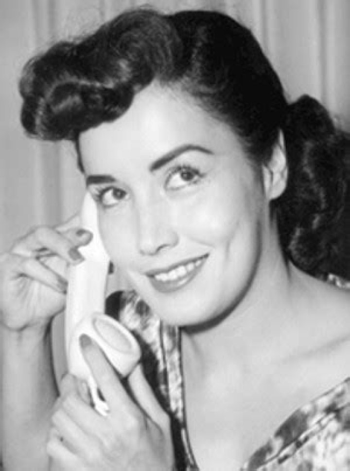 Gloria Rhoads biografía, edad, altura, esposa, net worth, familia