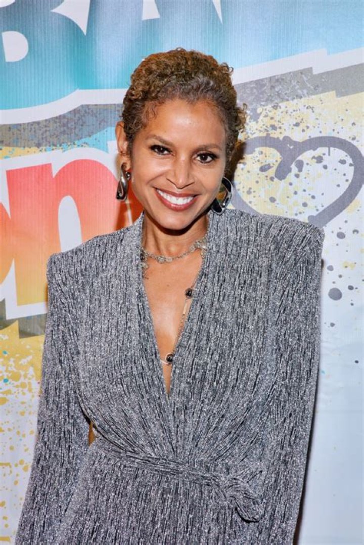 GoGo Morrow Height, Weight, Net Worth, Age, Birthday, Wikipedia, Who, Nationality, Biography