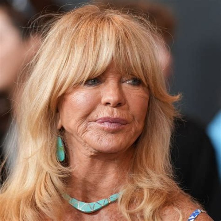 Goldie Hawn Height, Weight, Net Worth, Age, Birthday, Wikipedia, Who, Nationality, Biography