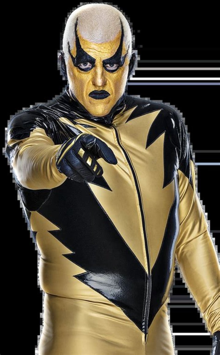 How tall is Goldust