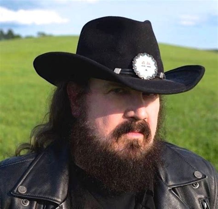 Grayson Hugh Biography, Age, Height, Wife, Net Worth, Family