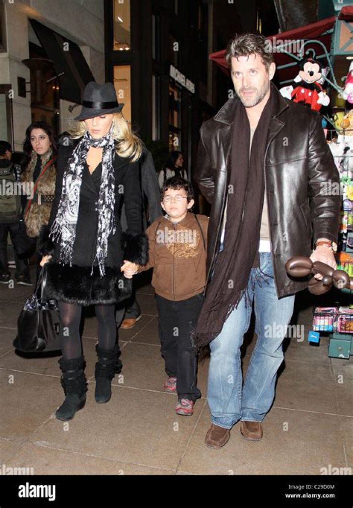 Grayson Smiley – Celebsgraphy