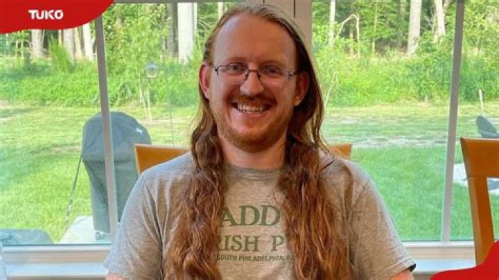 Gunner Vincent Calaway – Celebsgraphy