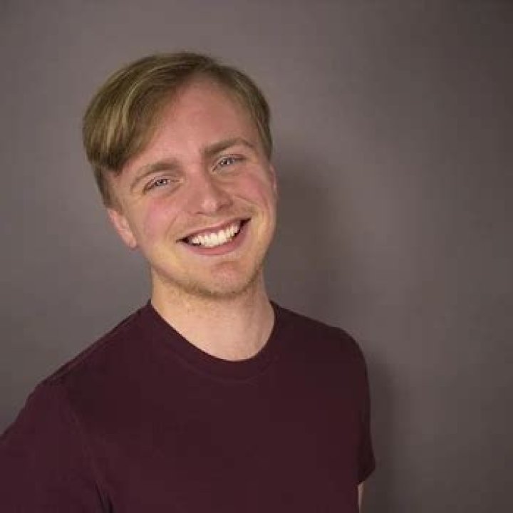 Gus Johnson Biography, Age, Height, Wife, Net Worth, Family