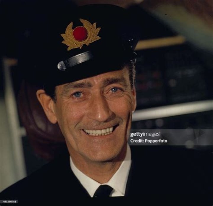 Guy Rolfe Biography, Age, Height, Wife, Net Worth, Family