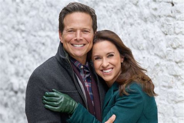 
Hallmark Actress Lacey Chabert And David Nedhar Have A Lovely Daughter In The Family 