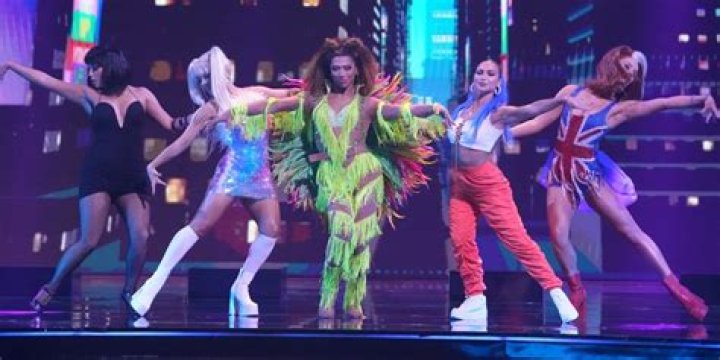 Hannah Brown Teases That She and Alan Bersten Will Be Dancing to Selena Gomez Tonight on ‘DWTS’