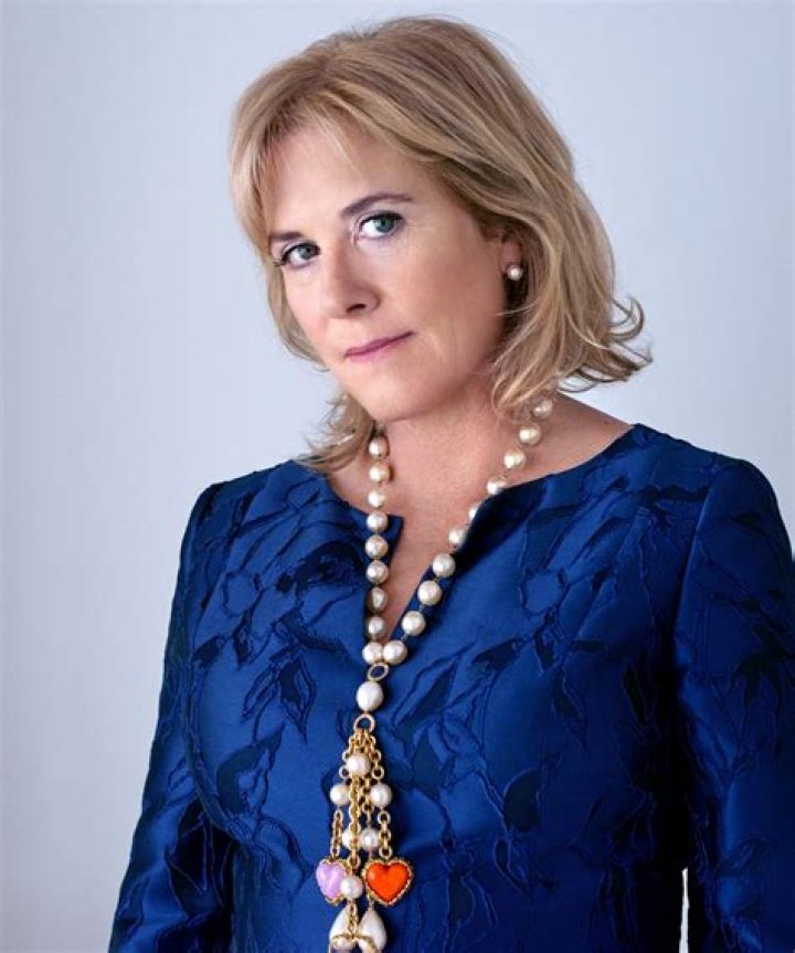 Hannah Rothschild Biography, Age, Height, Husband, Net Worth, Family