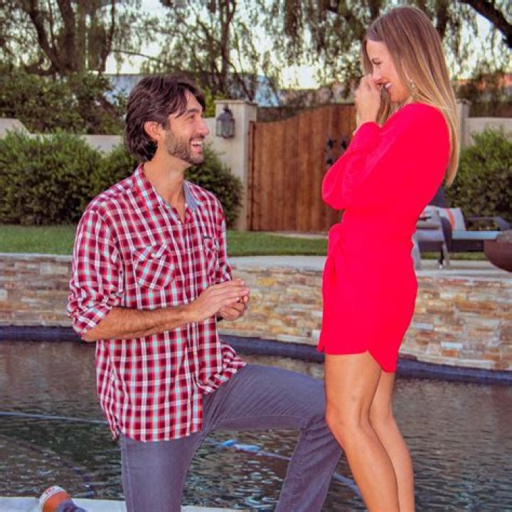 
“Happened right before we left for Germany!”: Bachelor alum Kendall Long talks about her engagement and future plans with Mitchell Sage 