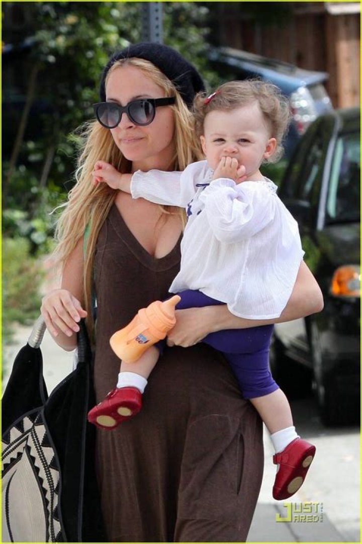 Who Is Harlow Madden? Wiki, Biography, Age, Height, Boyfriend, Family & More