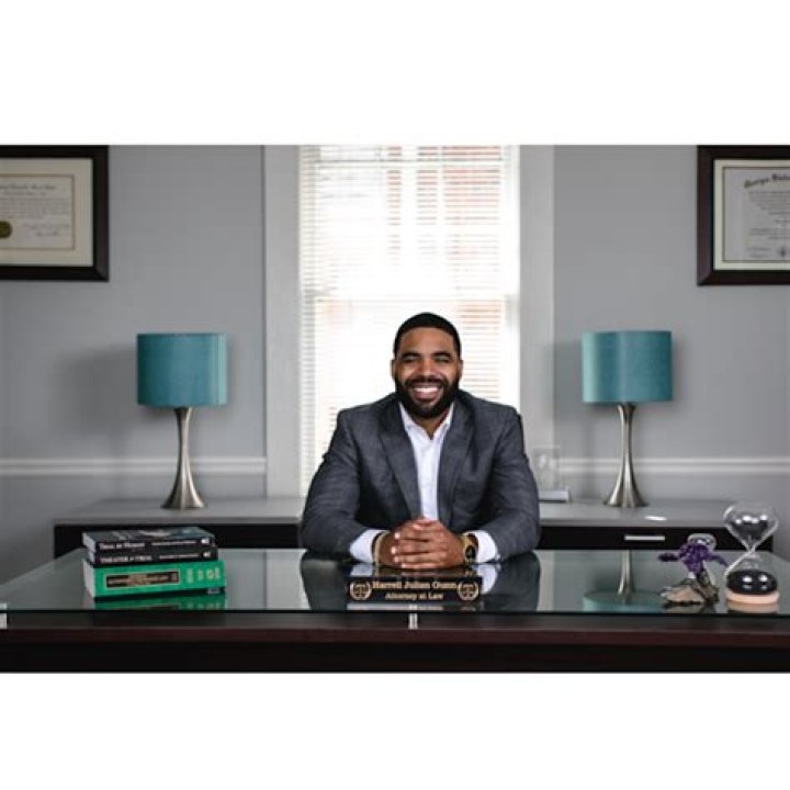 Harrell Gunn (Lawyer) - Age, Birthday, Bio, Facts, Family, Net Worth, Height & More