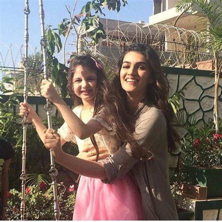 Harshaali Malhotra Wiki, Age, Height, Weight, Parents, Images