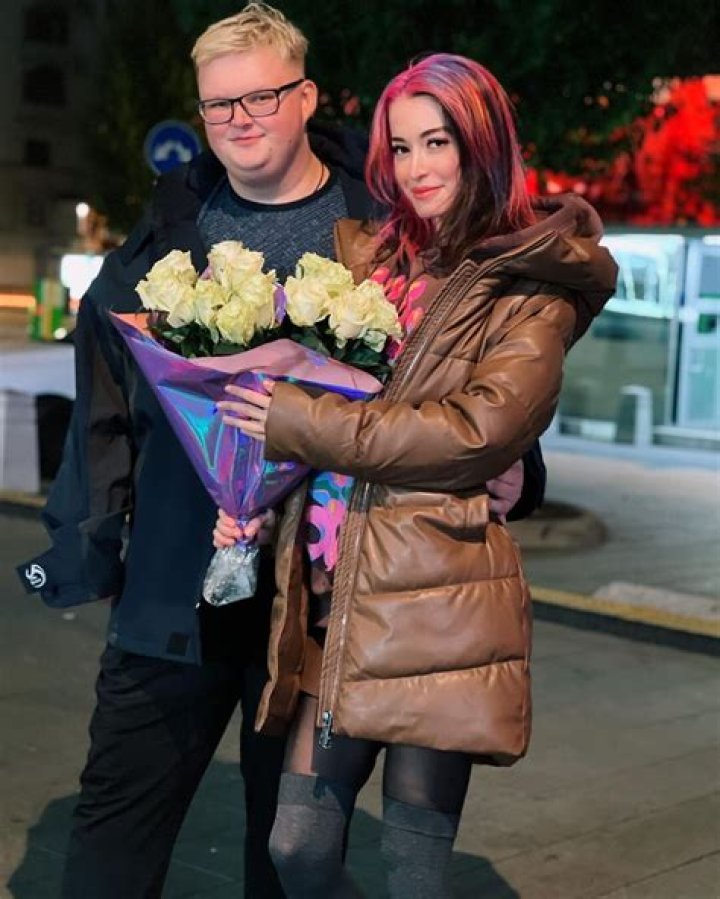 
Has Boombl4 Left Navi? Russian Pro Gamer Ex Wife LiQueen And Divorced Reasons 