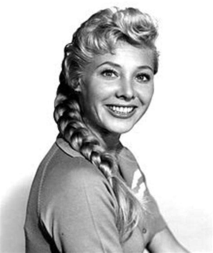 Havis Davenport Biography, Age, Height, Husband, Net Worth, Family