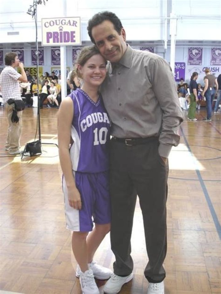 Hayley Chase Biography, Age, Height, Husband, Net Worth, Family