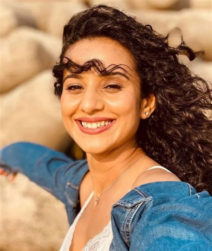 
Heena Parmar Height, Weight, Net Worth, Age, Birthday, Wikipedia, Who, Nationality, Biography 