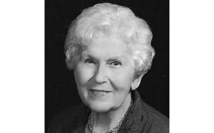 Helen Schott (Family Member) - Age, Birthday, Bio, Facts, Family, Net Worth, Height & More