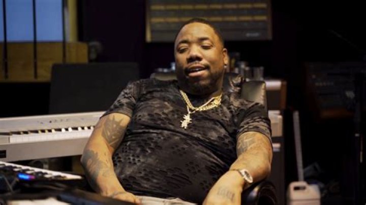 Helluva Biography, Age, Height, Wife, Net Worth, Family