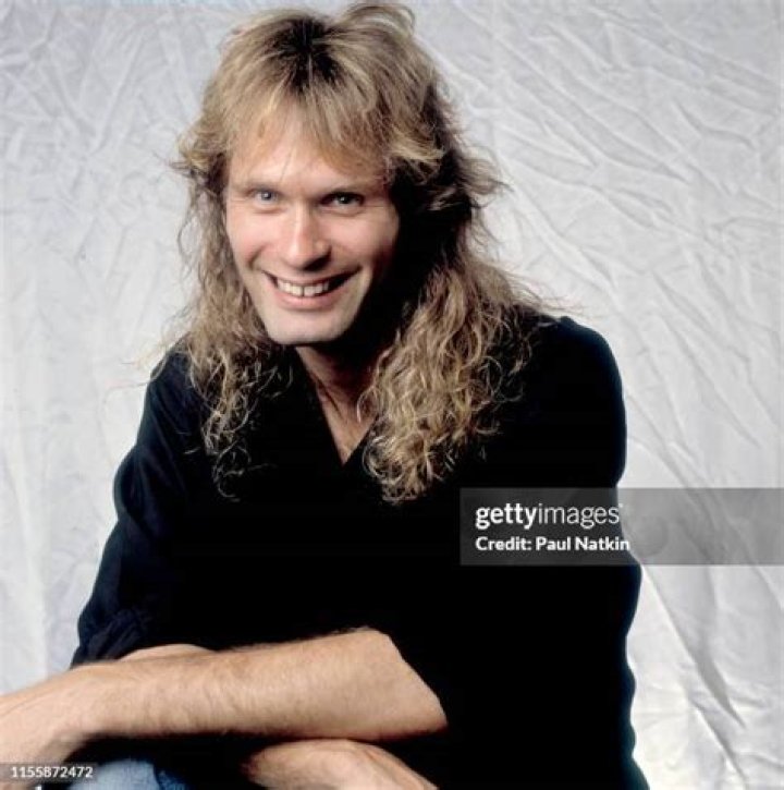 Henry Lee Summer (Rock Singer) - Age, Birthday, Bio, Facts, Family, Net Worth, Height & More