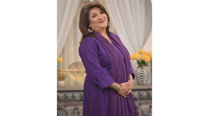 Hina Dilpazeer Biography, Age, Height, Husband, Net Worth, Family