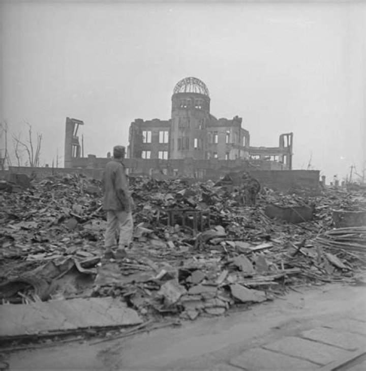 37 Haunting Photos Of Hiroshima Before And After The Atomic Bombing