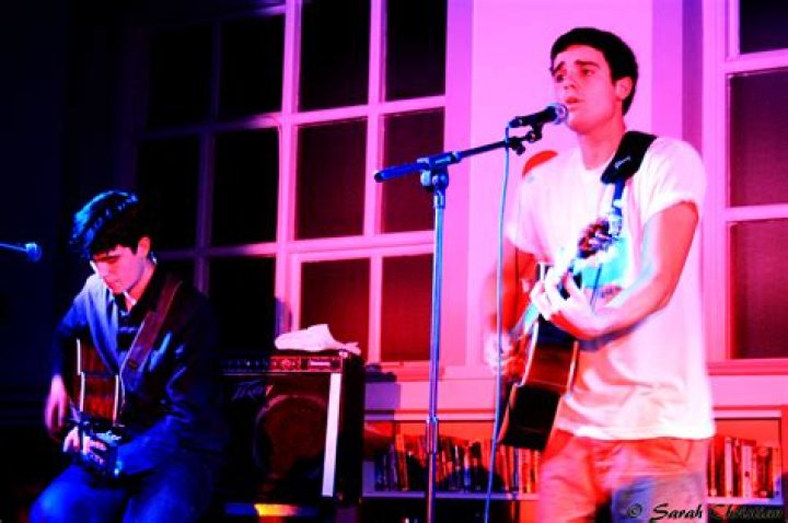 Hobbie Stuart (YouTube Star) - Age, Birthday, Bio, Facts, Family, Net Worth, Height & More