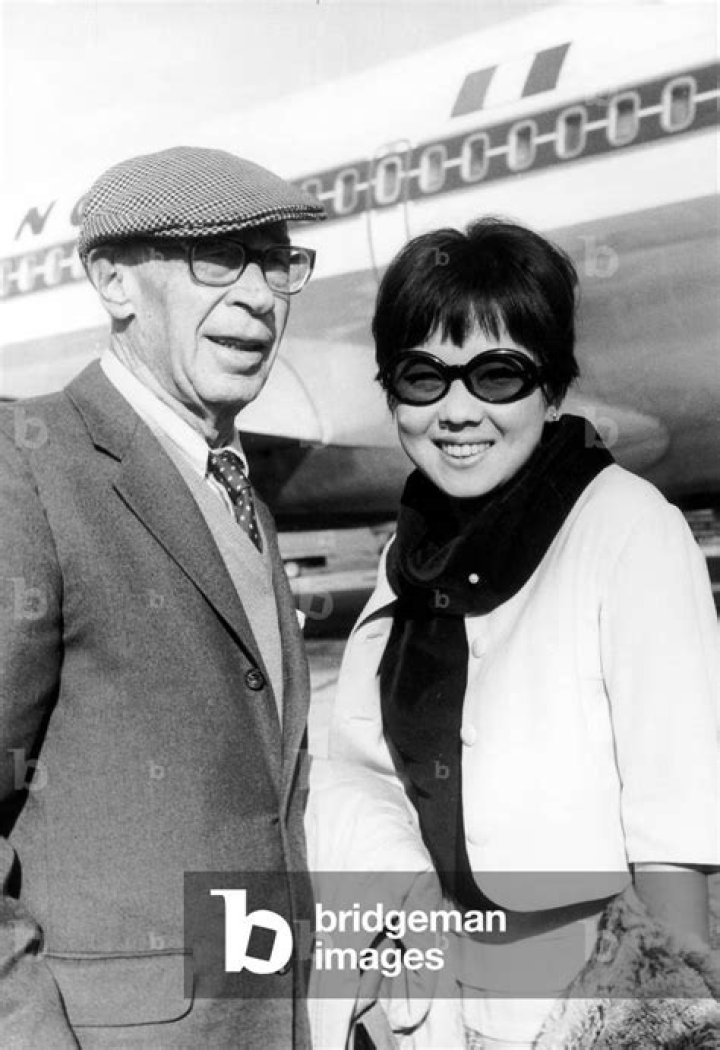 Hoki Tokuda Biography, Age, Height, Husband, Net Worth, Family