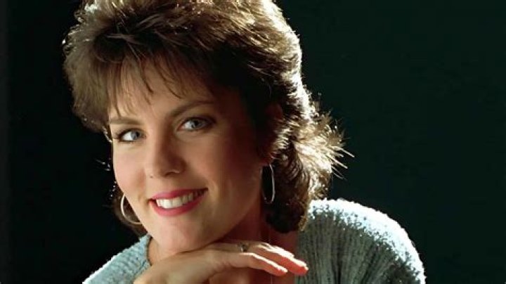 Holly Dunn Biography, Age, Height, Husband, Net Worth, Family
