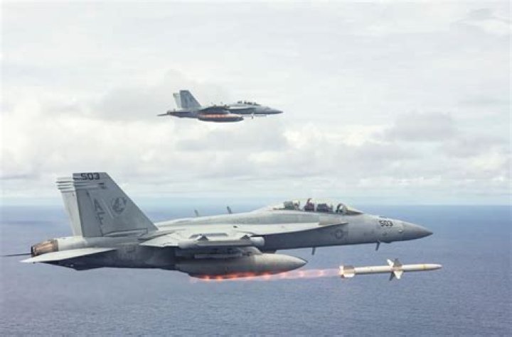 How many MiGs did Maverick shoot down? – Celebrity.fm – #1 Official Stars, Business & People Network, Wiki, Success story, Biography & Quotes