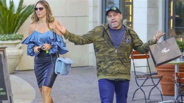 Wie viele Frauen hatte Joe Rogan?