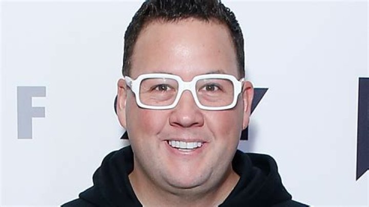 How much does Graham Elliot make? – Celebrity.fm – #1 Official Stars, Business & People Network, Wiki, Success story, Biography & Quotes