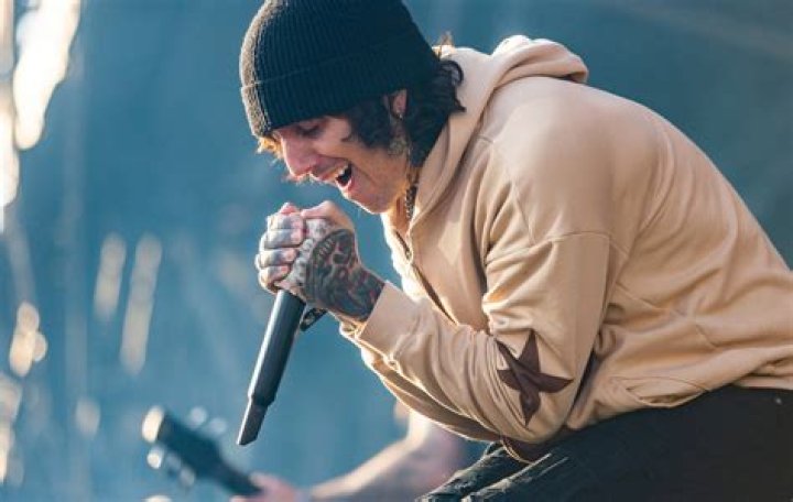 How much money does Oli Sykes make? – Celebrity.fm – #1 Official Stars, Business & People Network, Wiki, Success story, Biography & Quotes