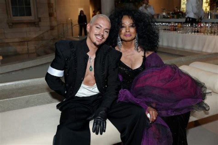 How old is Diana Ross And what is her net worth?