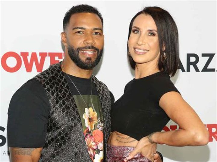 How tall is Omari Hardwick wife?