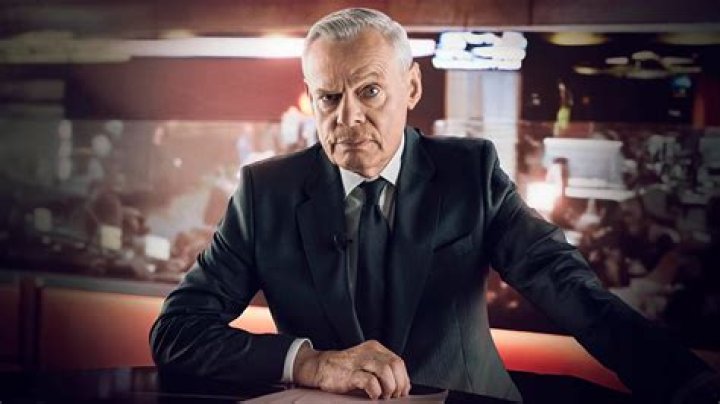 Huw Edwards Biography, Age, Height, Wife, Net Worth, Family