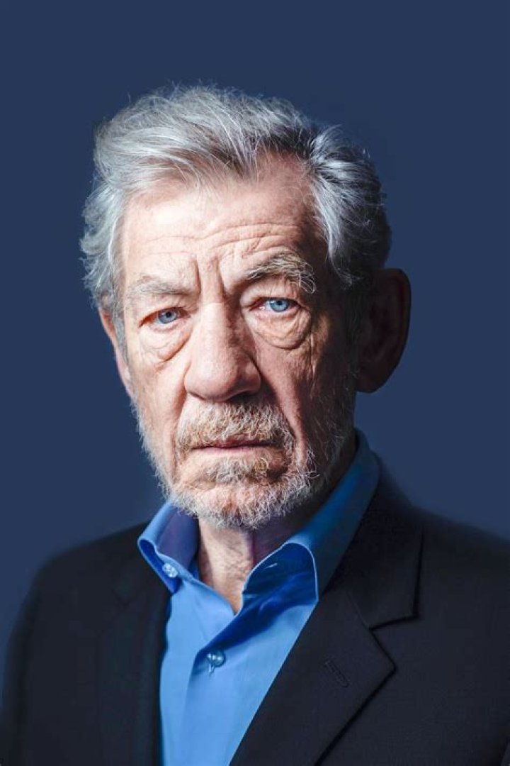How tall is Ian McKellen