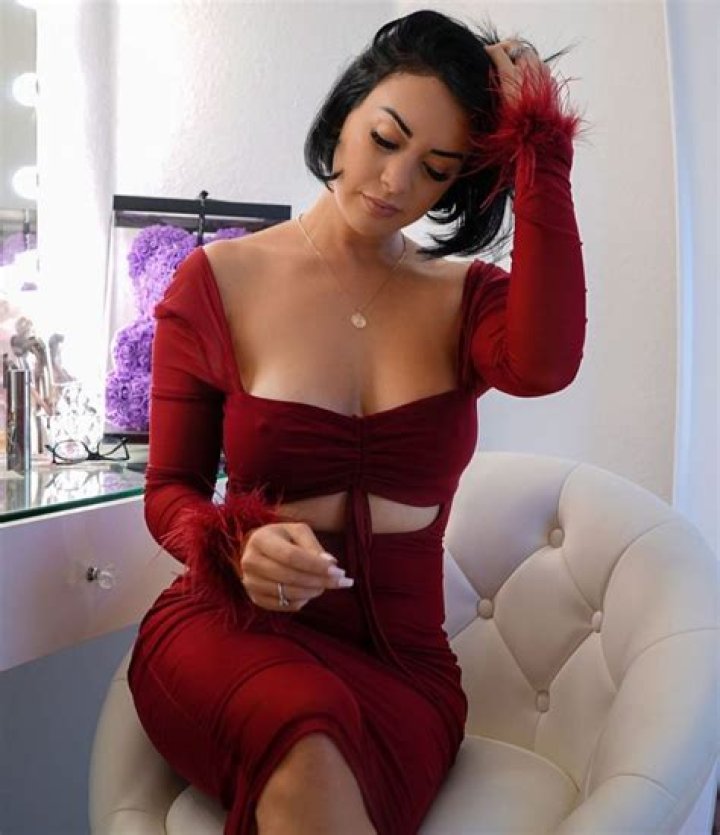 Imaray Ulloa (nilunanimiel1) Age | Wiki, Net worth, Bio, Height, Husband