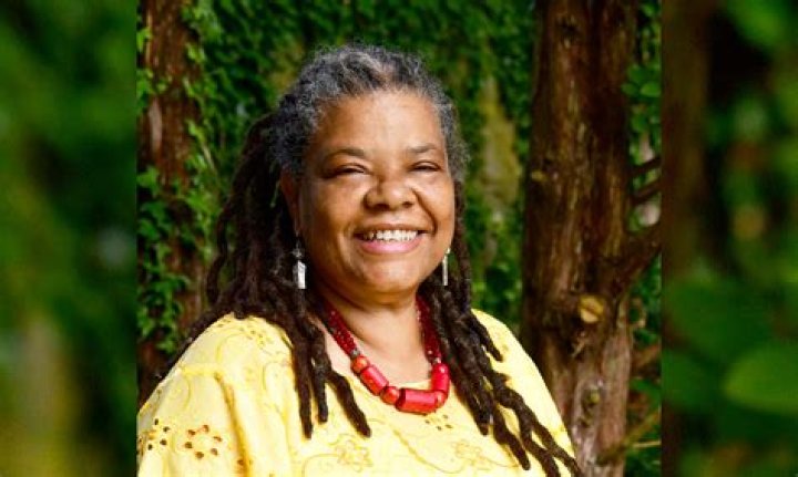 Imna Arroyo Biography, Age, Height, Husband, Net Worth, Family