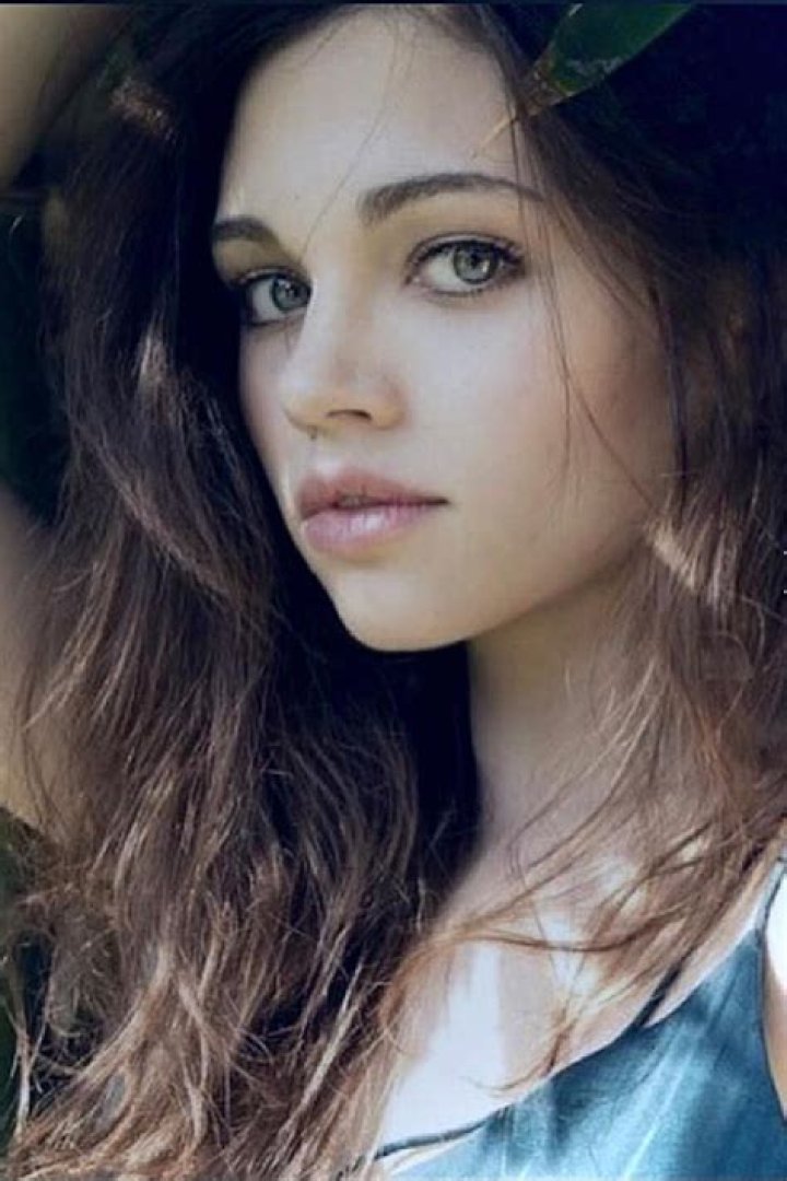 India Eisley – Celebsgraphy