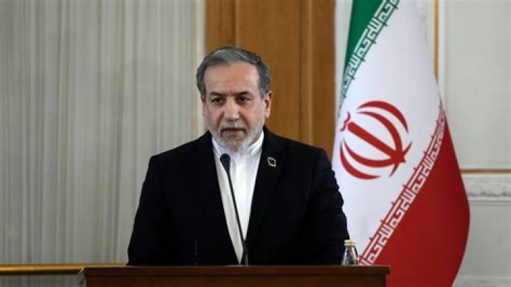 
Iranian lawmaker says French, Swiss Presidents delivered US messages over nuclear talks 