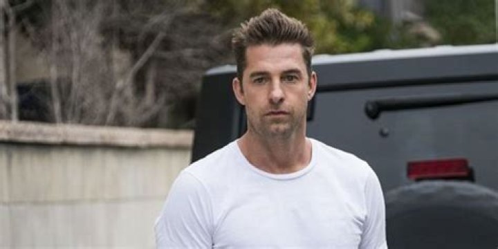 Is Baz Josh’s dad on Animal Kingdom? – Celebrity.fm – #1 Official Stars, Business & People Network, Wiki, Success story, Biography & Quotes