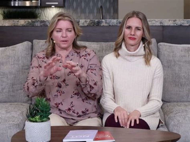 Cindy Hsu Height, Weight, Net Worth, Age, Birthday, Wikipedia, Who, Nationality, Biography