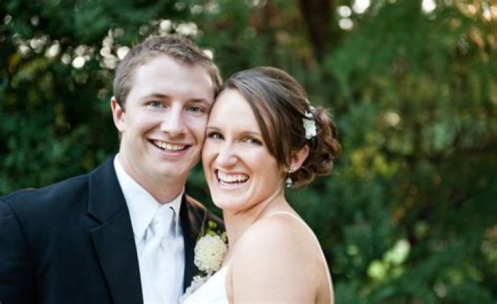 
Is Eric Sollenberger dating a girlfriend? : More About Eric Sollenberger 