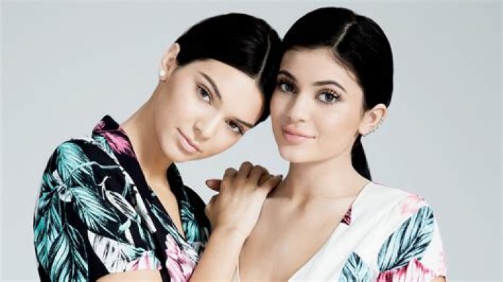 Is Kendall and Kylie Jenner twins? – Celebrity.fm – #1 Official Stars, Business & People Network, Wiki, Success story, Biography & Quotes